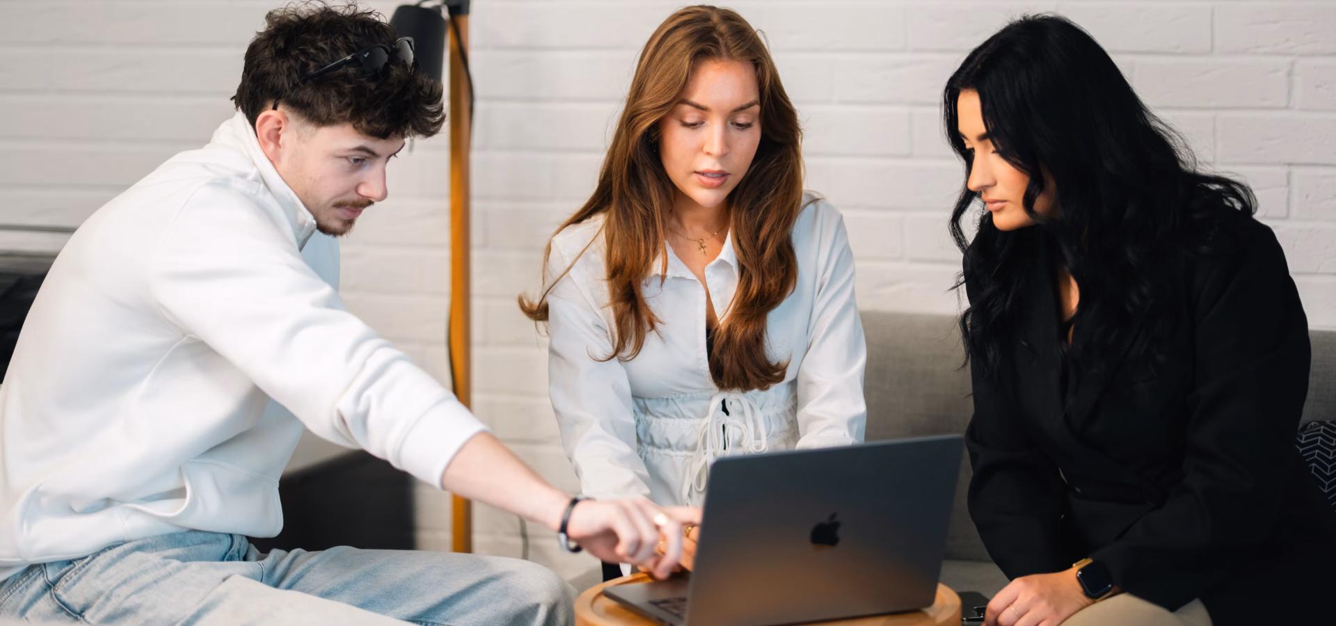 Paid Social Media Management, Social Media Marketing Agency. Diony